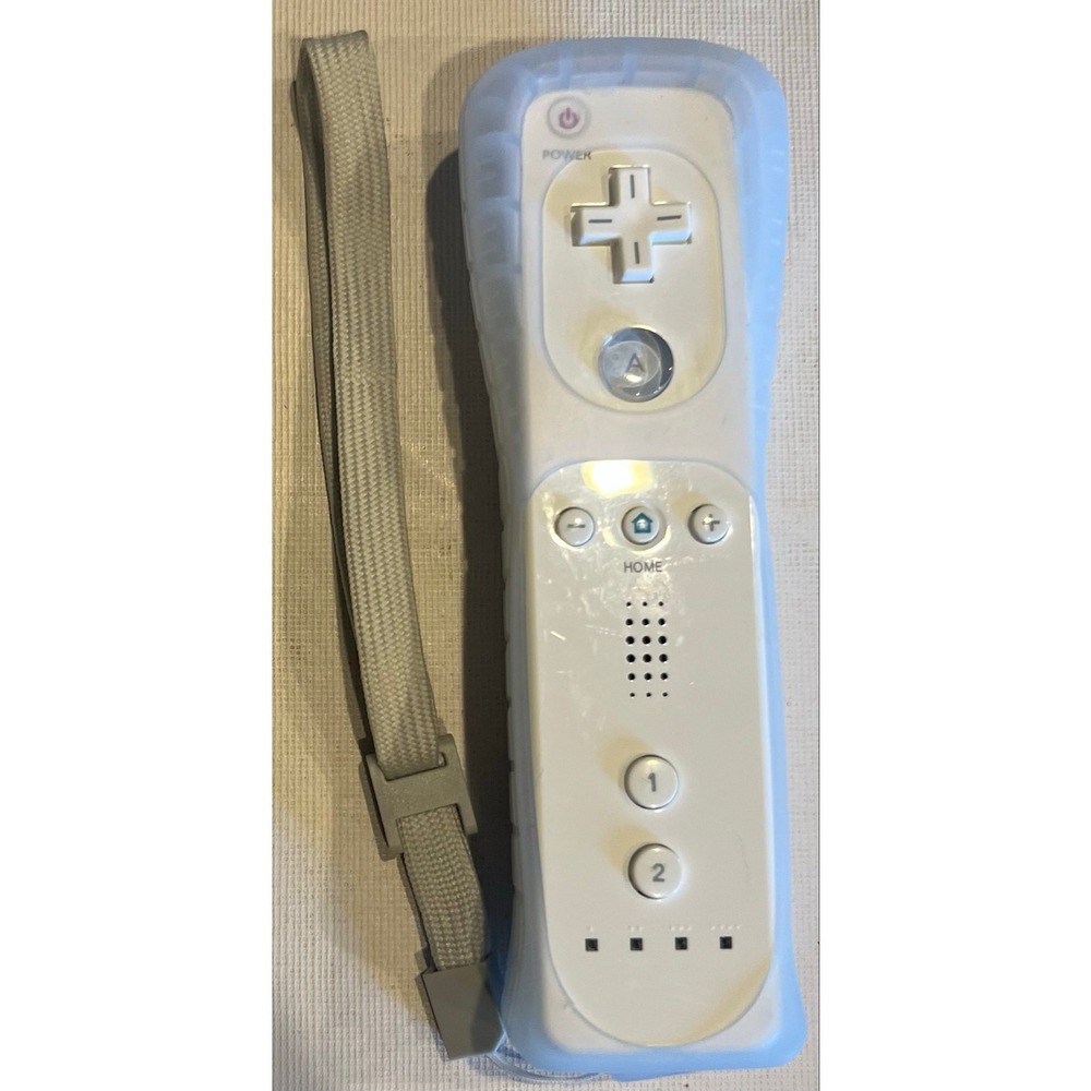 Official Nintendo Wii Remote Plus (White) with New Clear Silicone Jacket-Works